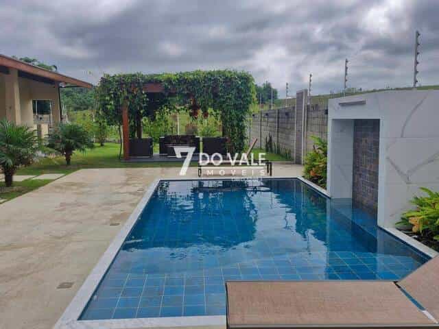 Foto 1 de CHÁCARA À VENDA 3 DORMITÓRIOS PISCINA E ÁREA VERDE -CAÇAPAVA