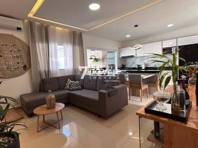 Foto 1 de Casa Térrea| Villa Branca| 3 Dorm | Suíte com Closet | Piscina | Planejados