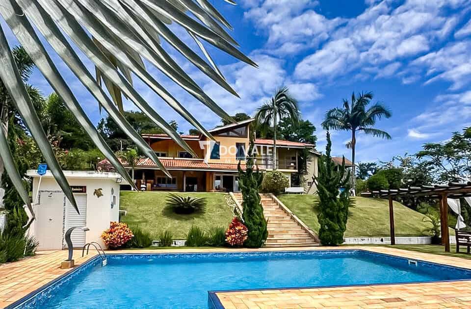 Foto 1 de Casa à venda-chacara-4 suítes-Àguas de igaratá-Igaratá-SP