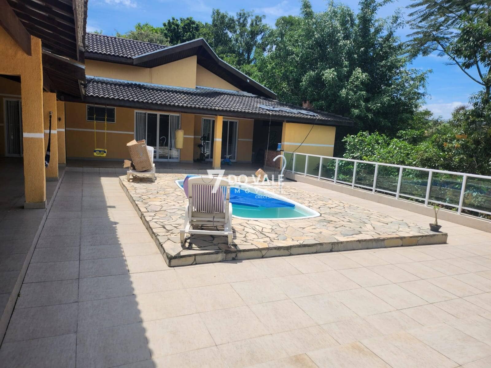 Foto 4 de Vale dos Lagos | 3 Dormitórios (Suíte/Americanos) | 4 Vagas | 1.400 m²