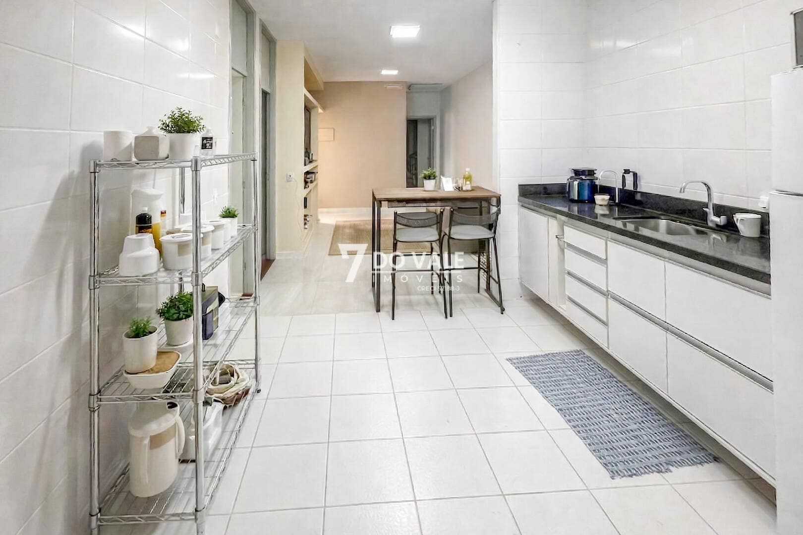 Foto 4 de Casa à venda-3 Quartos-Condominio-Casabella-Jacarei-SP