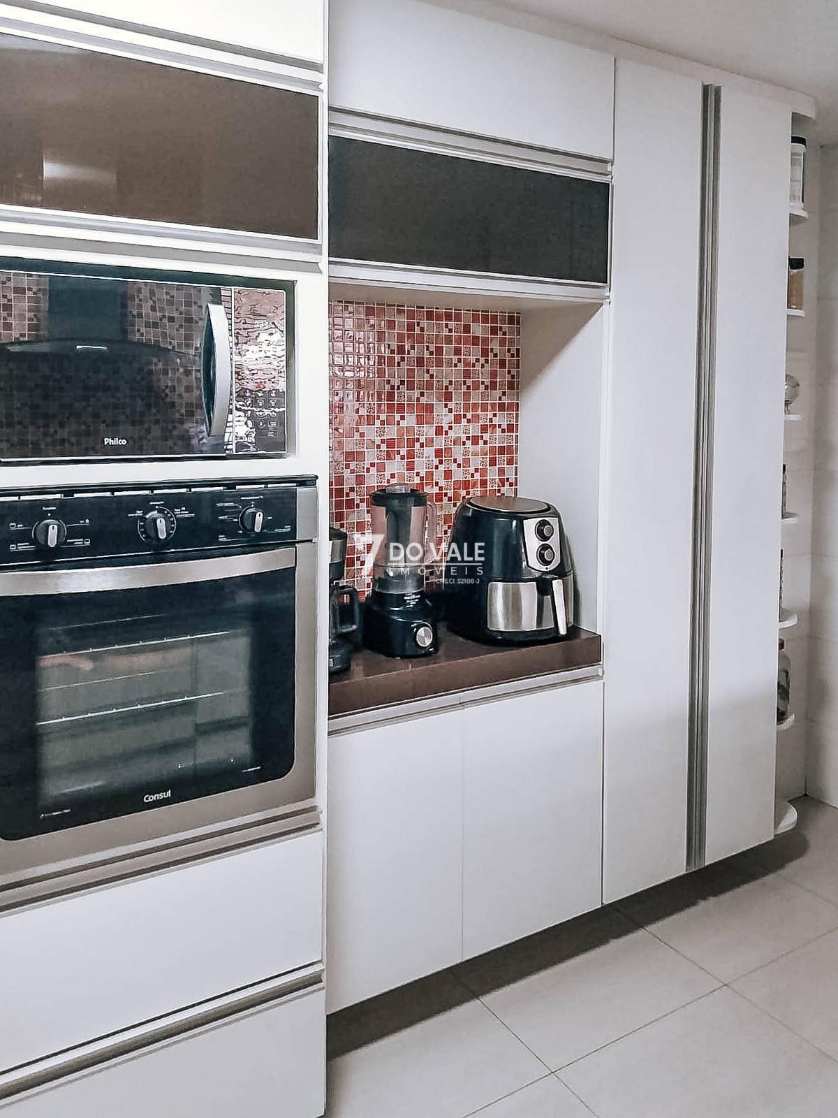 Foto 4 de CASA 3 DORMITÓRIOS SENDO 1 SUÍTE-AR CONDICIONADO-VILLA BRANCA