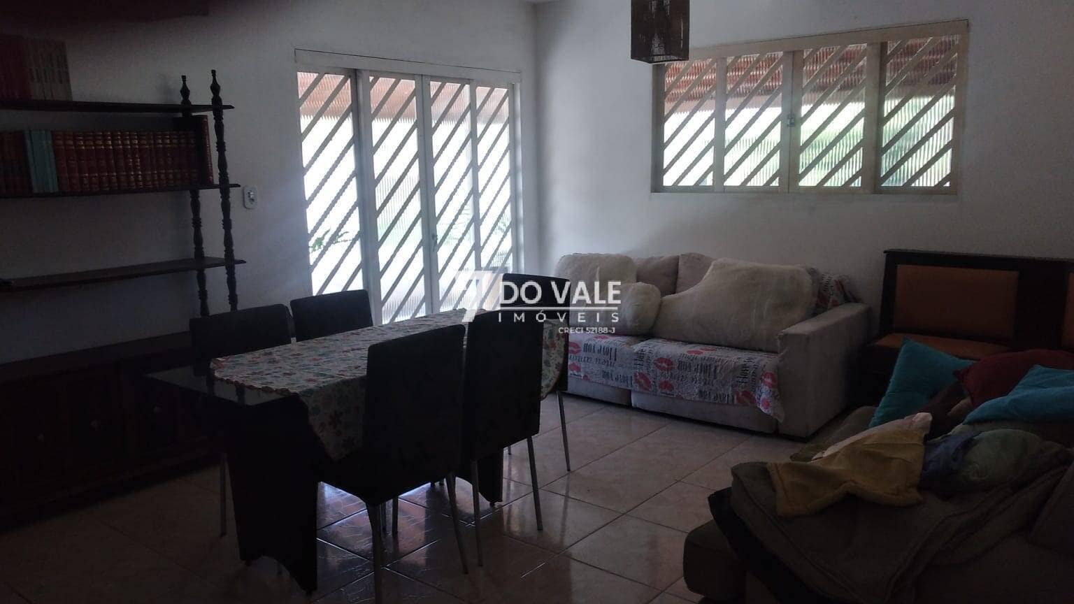Foto 5 de PARAÍSO EM IGARATÁ-7 QUARTOS-PISCINA, LAGOS E CHURRASQUEIRA-ACEITA PERMUTA