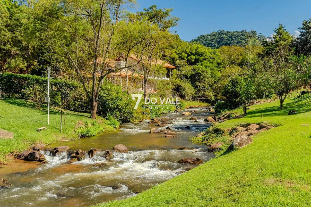 Foto 5 de Chácara Beira Rio na Mantiqueira com Vista permanente para a Cachoeira