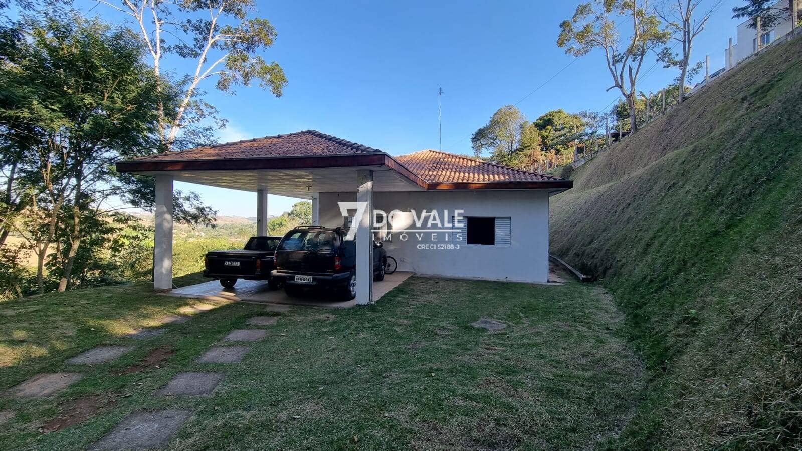 Foto 4 de Chacara em Igarata com Piscina, Area Gourmet e Pronta para Financiar Agora!