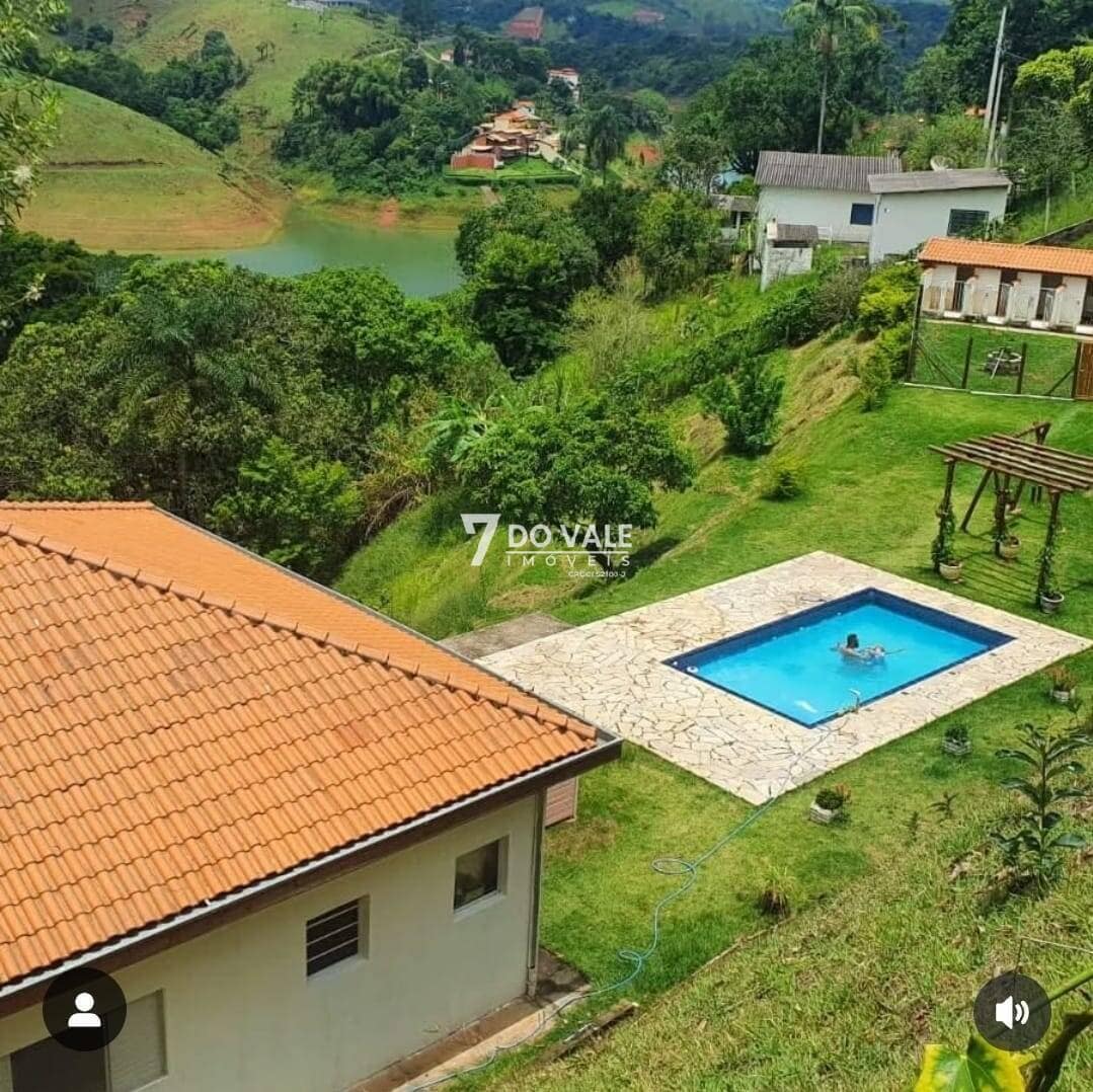 Foto 2 de Chacara em Igarata com Piscina, Area Gourmet e Pronta para Financiar Agora!