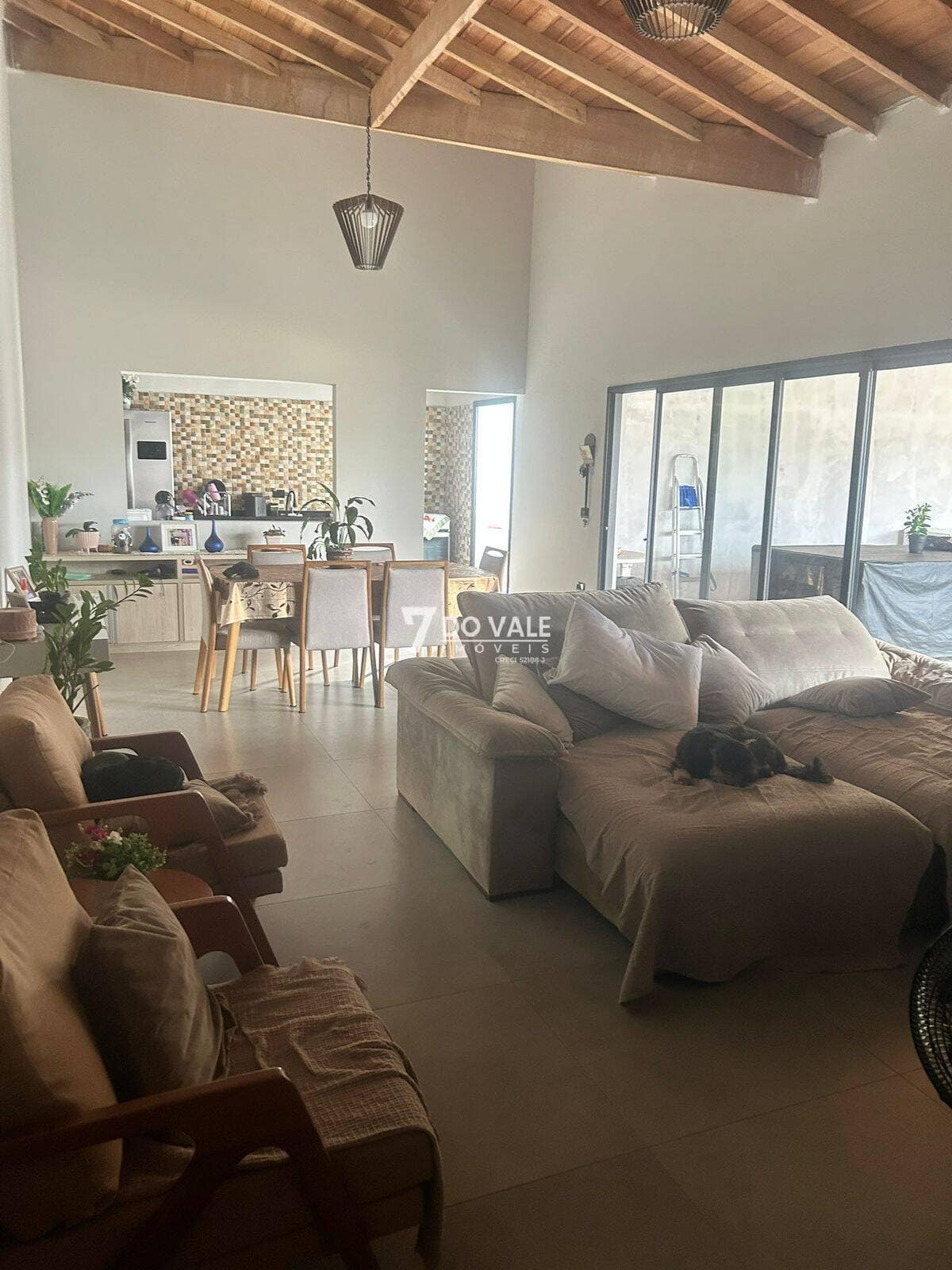 Foto 2 de Chacara em Santa Branca com Area Gourmet , 1.000m2, 3 Dorm, 1 Suíte