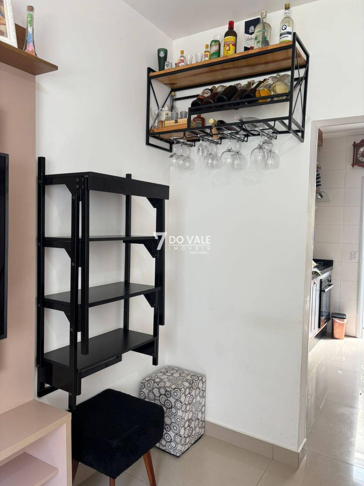 Foto 3 de CASA 2 DORMITÓRIOS EM CONDOMÍNIO FECHADO- COM MÓVEIS PLANEJADOS