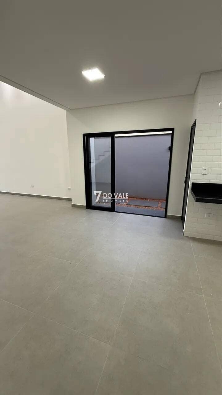Foto 4 de Casa | Condomínio Bella Vitta | 4 Dorm | 2 Suítes | Piscina e Área Gourmet