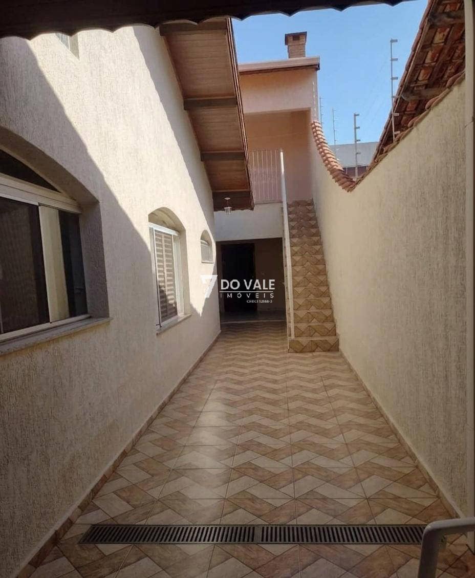 Foto 5 de Casa Térrea | Santa Marina | 4 Dorm | Edícula e área gourmet | 212 m²