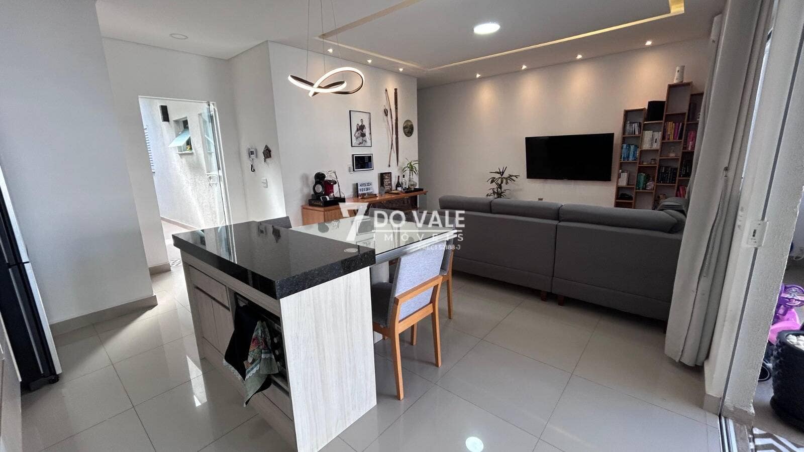 Foto 4 de Casa Térrea| Villa Branca| 3 Dorm | Suíte com Closet | Piscina | Planejados