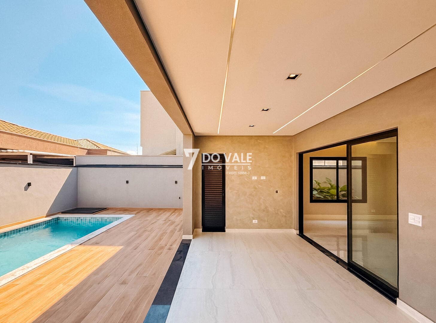 Foto 4 de Casa à venda | Terras do Vale |3 Suítes |4 vagas |Piscina Aquecida | 260 m²