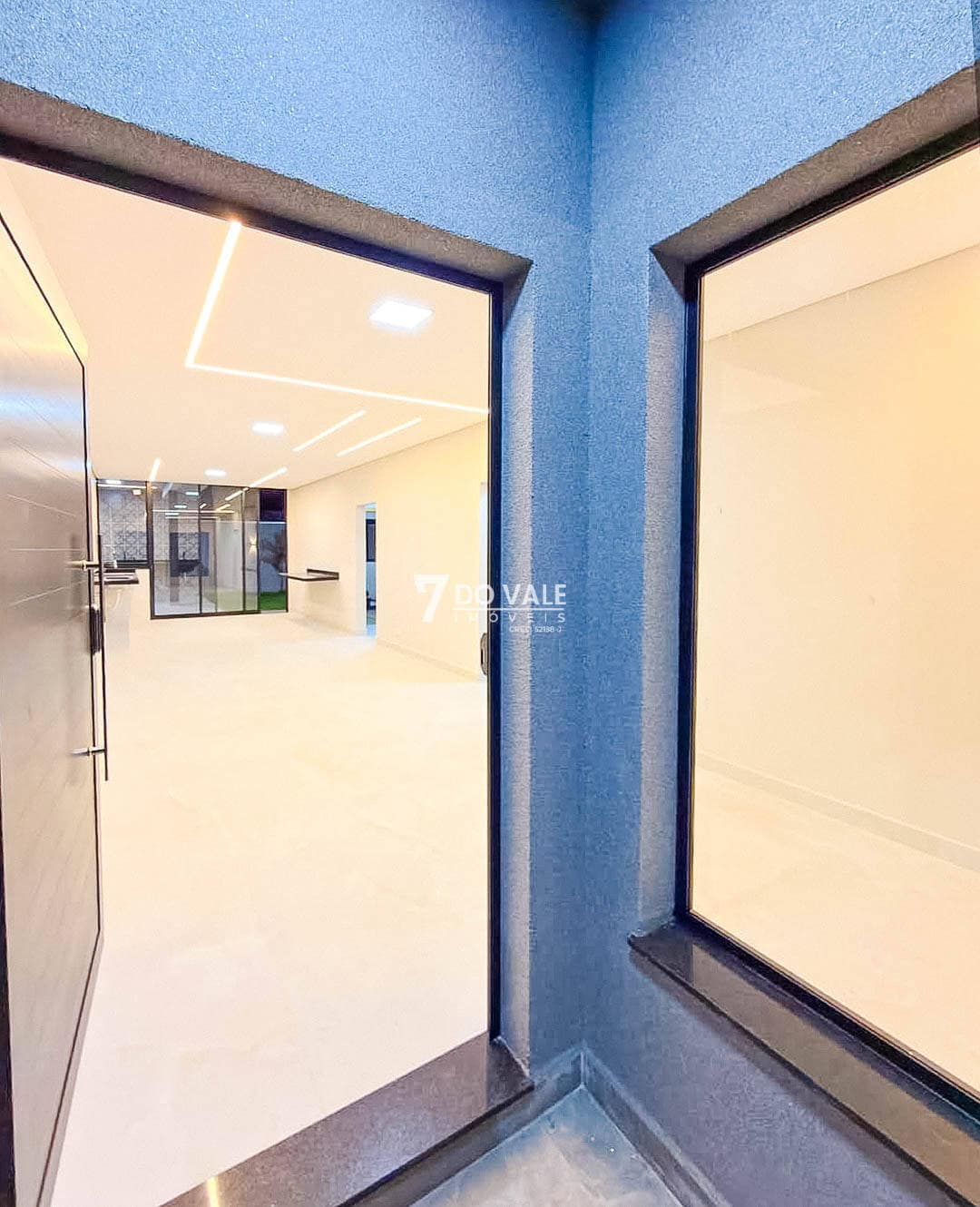 Foto principal de Casa à venda | Villa Branca | 3 Dorm | 1Suíte | 3 vagas | 250 m² | Casa Nova