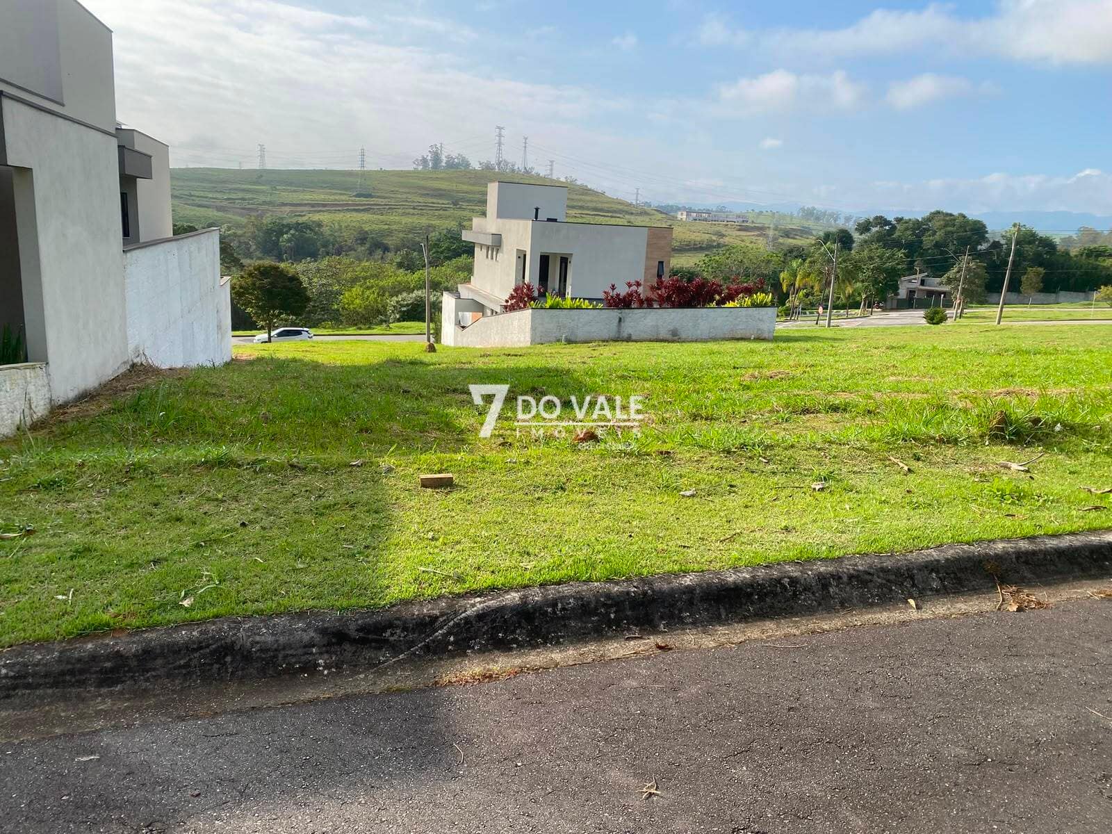 Foto 3 de Terreno à venda | Bella Vitta | Caçapava | 360 m² | Leve Declive