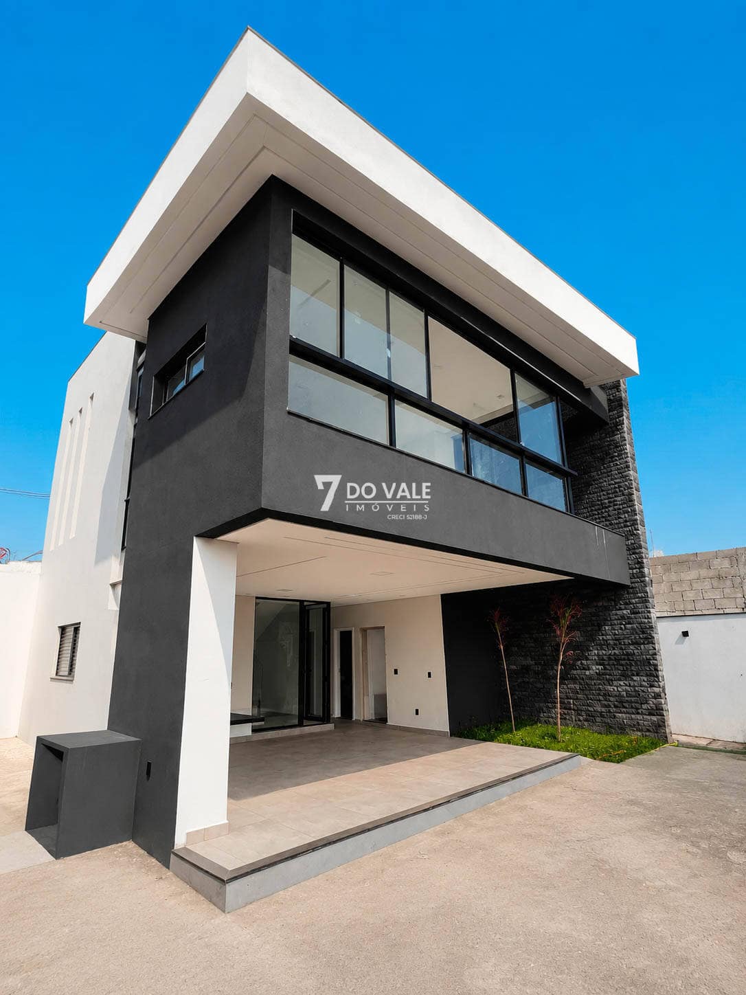 Foto 3 de Casa à venda | Reserva do Vale | 5 Dorm | 1 Suíte | Vista da serra | 273 m²