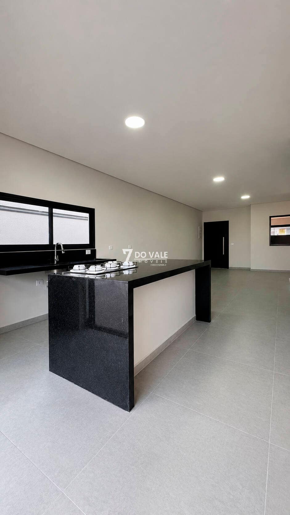 Foto 3 de Sobrado à venda | Villa Branca | 3 Dorm | 1 Suíte | 2 Vagas | 175 m²