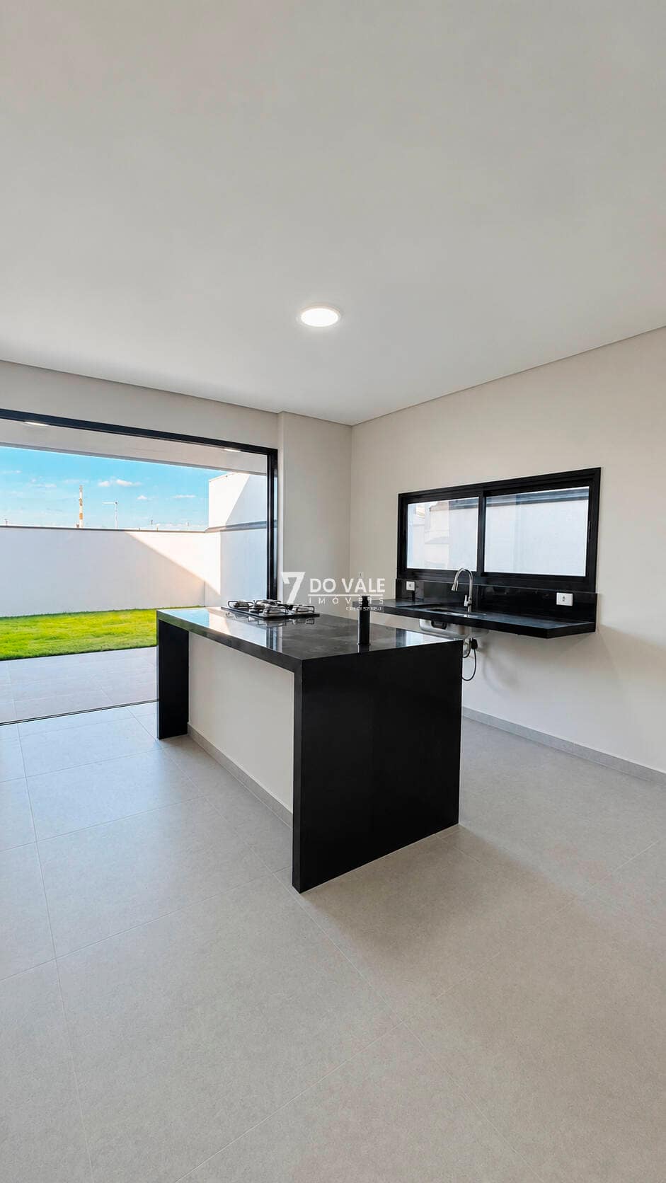 Foto 4 de Sobrado à venda | Villa Branca | 3 Dorm | 1 Suíte | 2 Vagas | 175 m²