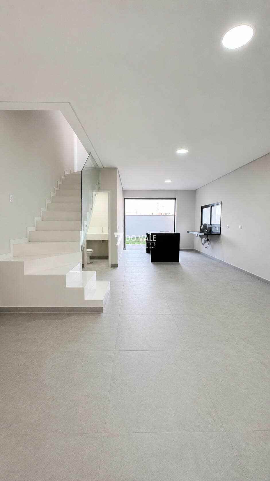 Foto 2 de Sobrado à venda | Villa Branca | 3 Dorm | 1 Suíte | 2 Vagas | 175 m²
