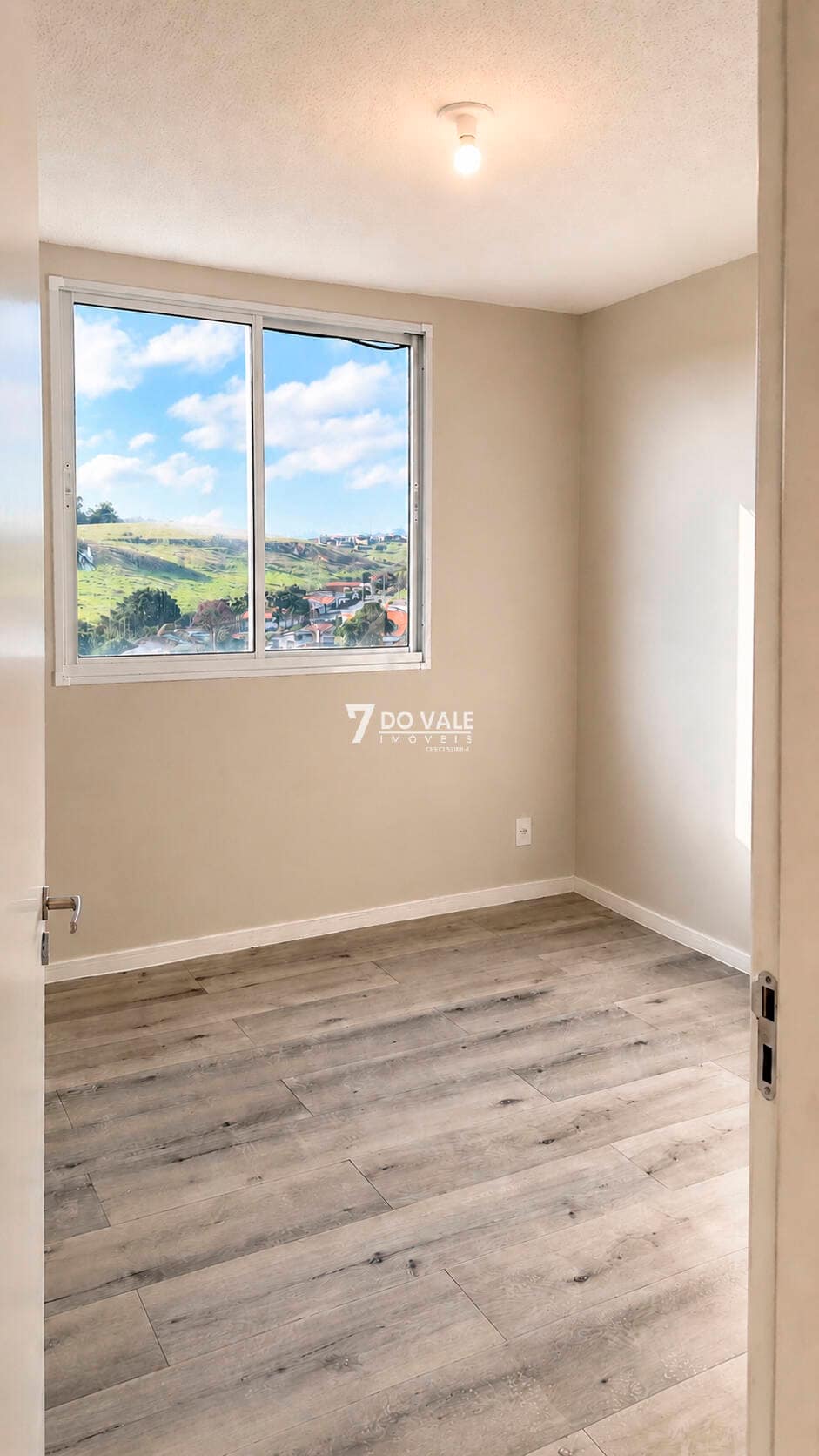 Foto 2 de Apartamento à venda | Vista Bela | 2 Dorm | Andar Alto | 56,10 m²