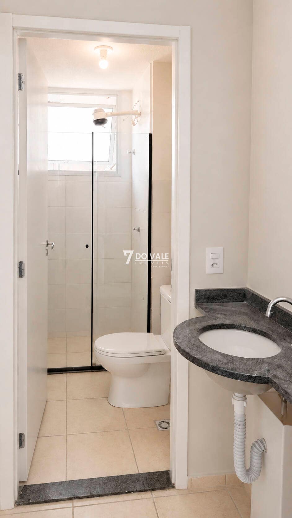 Foto 3 de Apartamento à venda | Vista Bela | 2 Dorm | Andar Alto | 56,10 m²