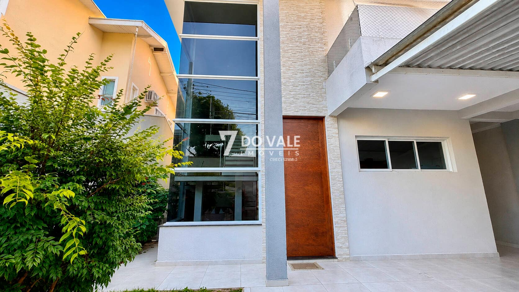 Foto 2 de Sobrado à venda | Villa Branca | 3 Suítes | Gourmet | 250 m²