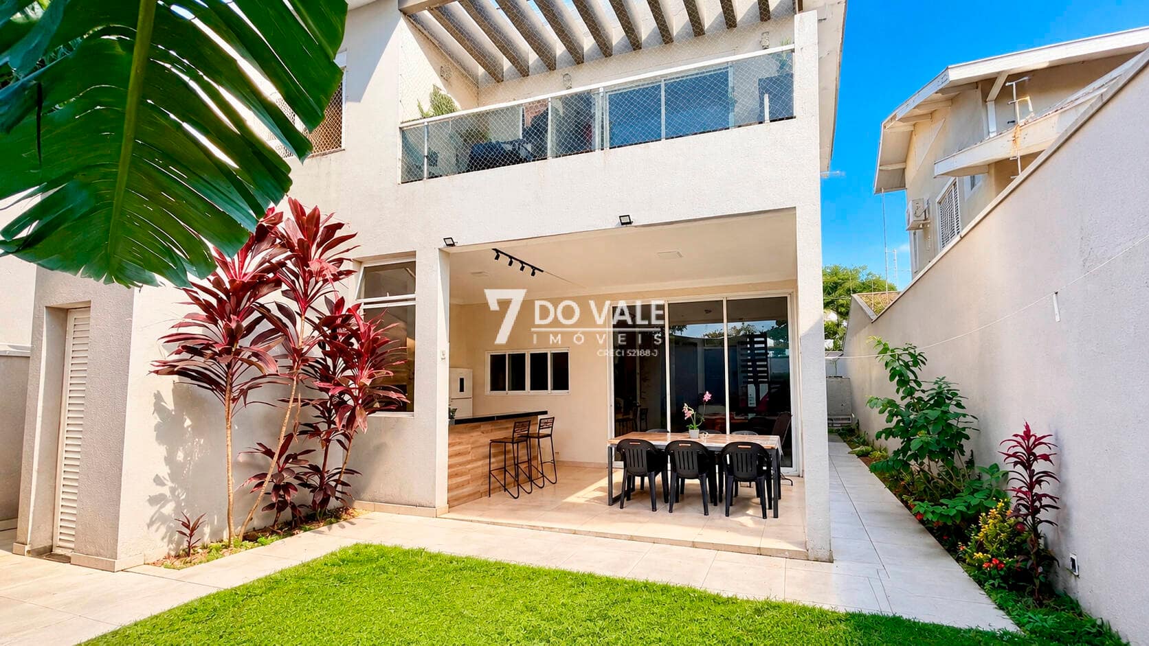 Foto principal de Sobrado à venda | Villa Branca | 3 Suítes | Gourmet | 250 m²