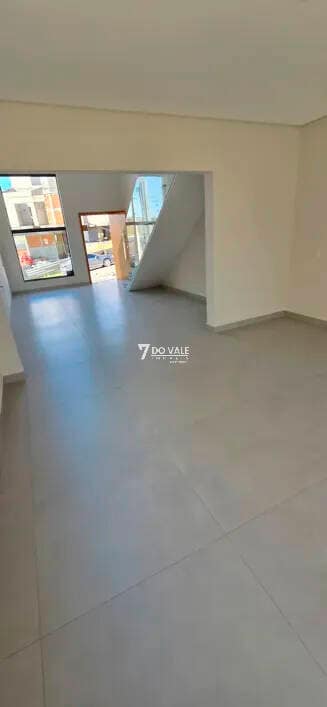 Foto 4 de Casa à venda | Residencial Malibu | 4 Dorm | 1 Suíte | 250 m²