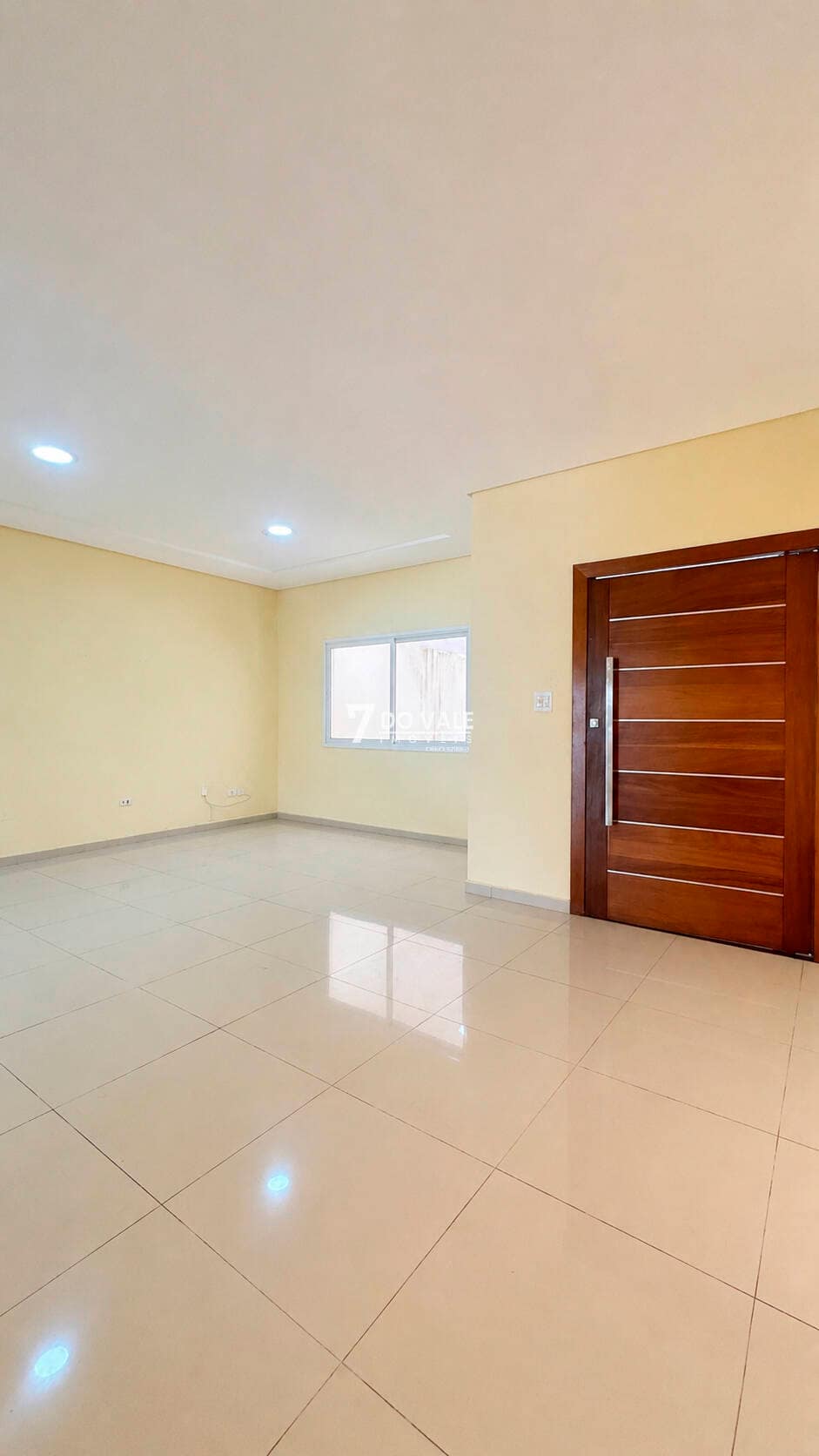 Foto 2 de Casa à venda e locação | Villa Branca | 3 Dorm | 1 Suíte |Piscina |240 m²