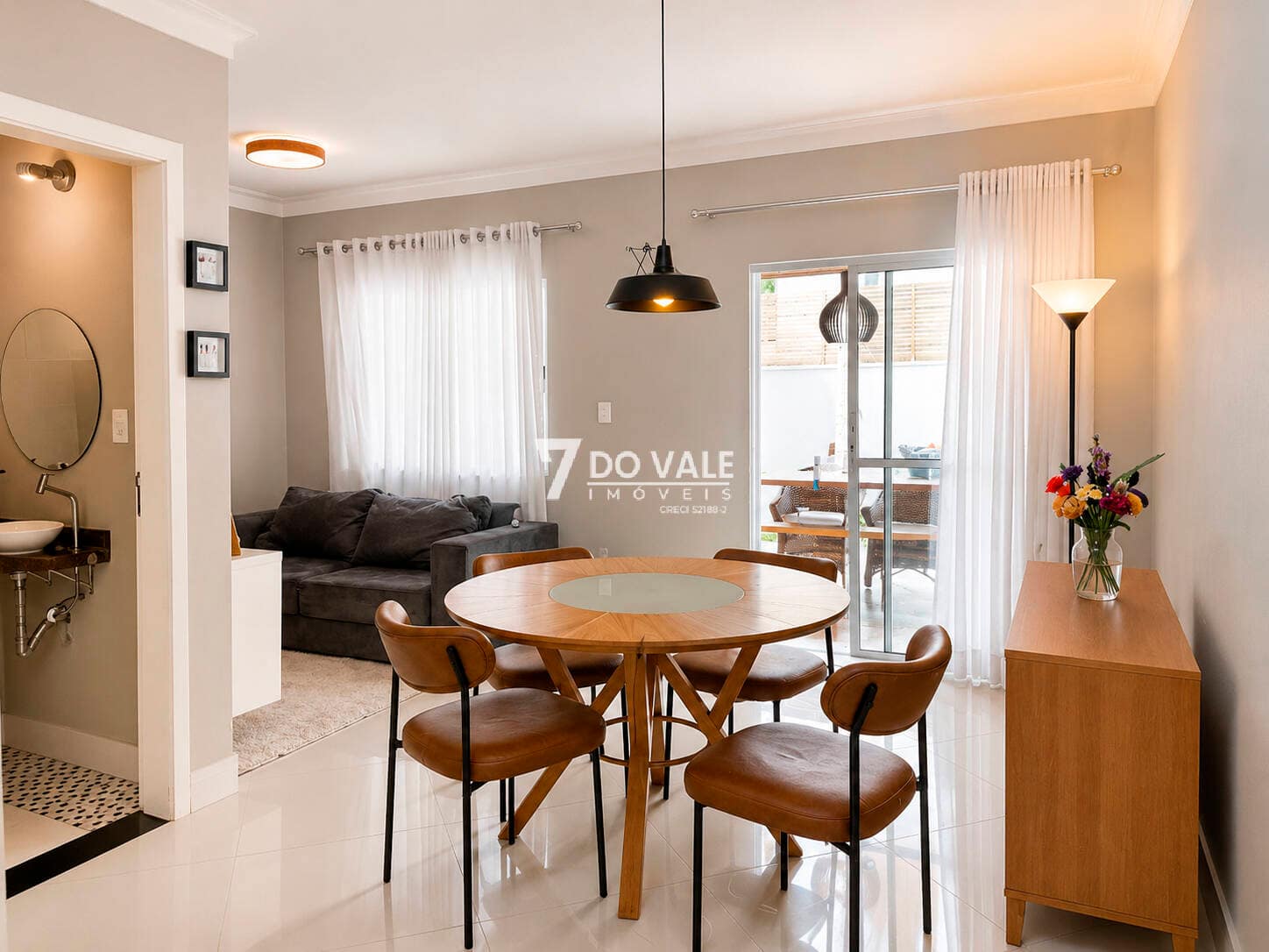 Foto principal de Casa à venda | Residence Club | 3 Dorm | 1 Suíte | 140 m²