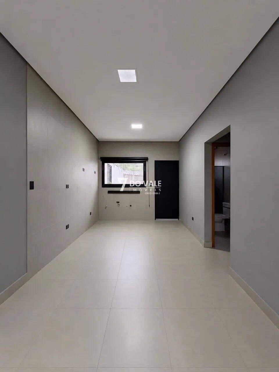 Foto 3 de Casa à venda | Villa Branca | 2 Dorm | 2 Vagas | 190 m²