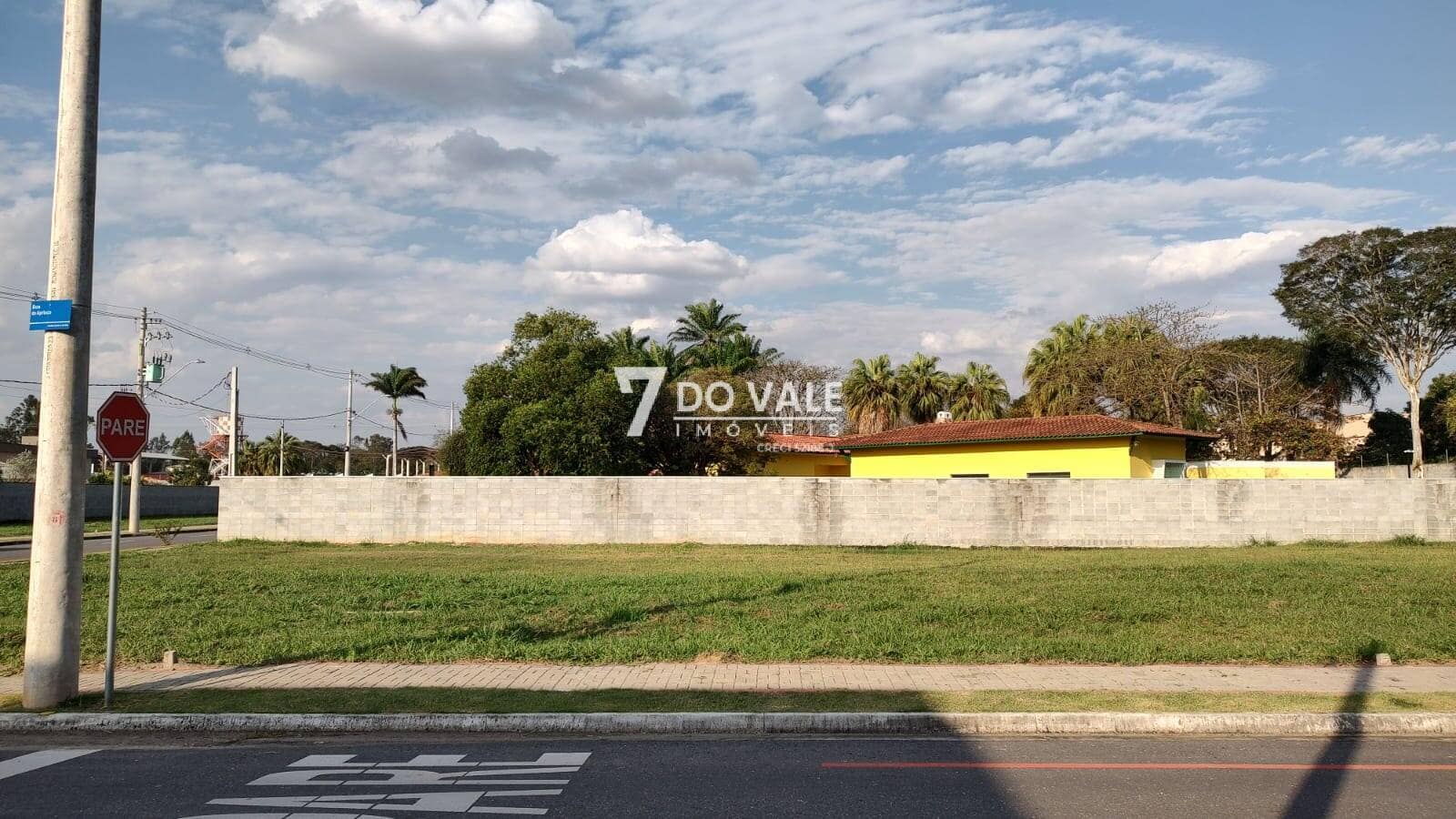 Foto 2 de TERRENO 330 METROS PLANO I CONDOMÍNIO APRISCO JACAREÍ