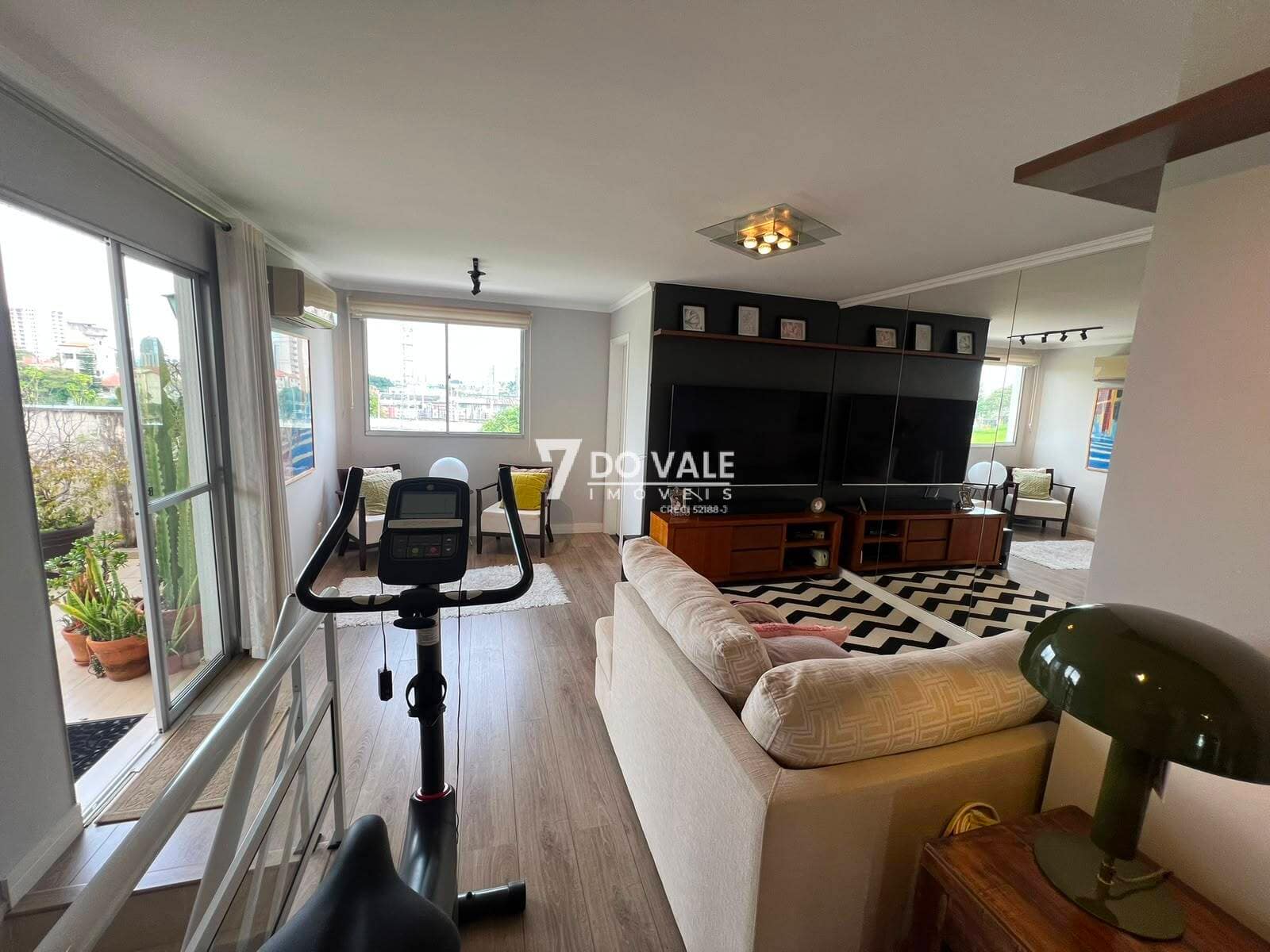 Foto 3 de APARTAMENTO 3 DORMITÓRIOS SENDO 2 BANHEIROS 2 VAGAS | JARDIM AMÉRICA – SJC