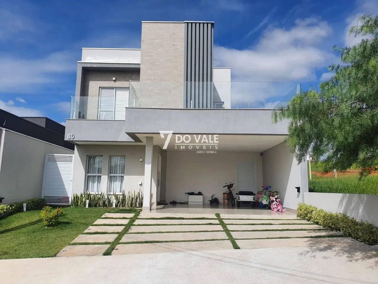 Foto 2 de Sobrado à venda | Condomínio Malibu | 4 Dorm |4 Suítes | 250 m²