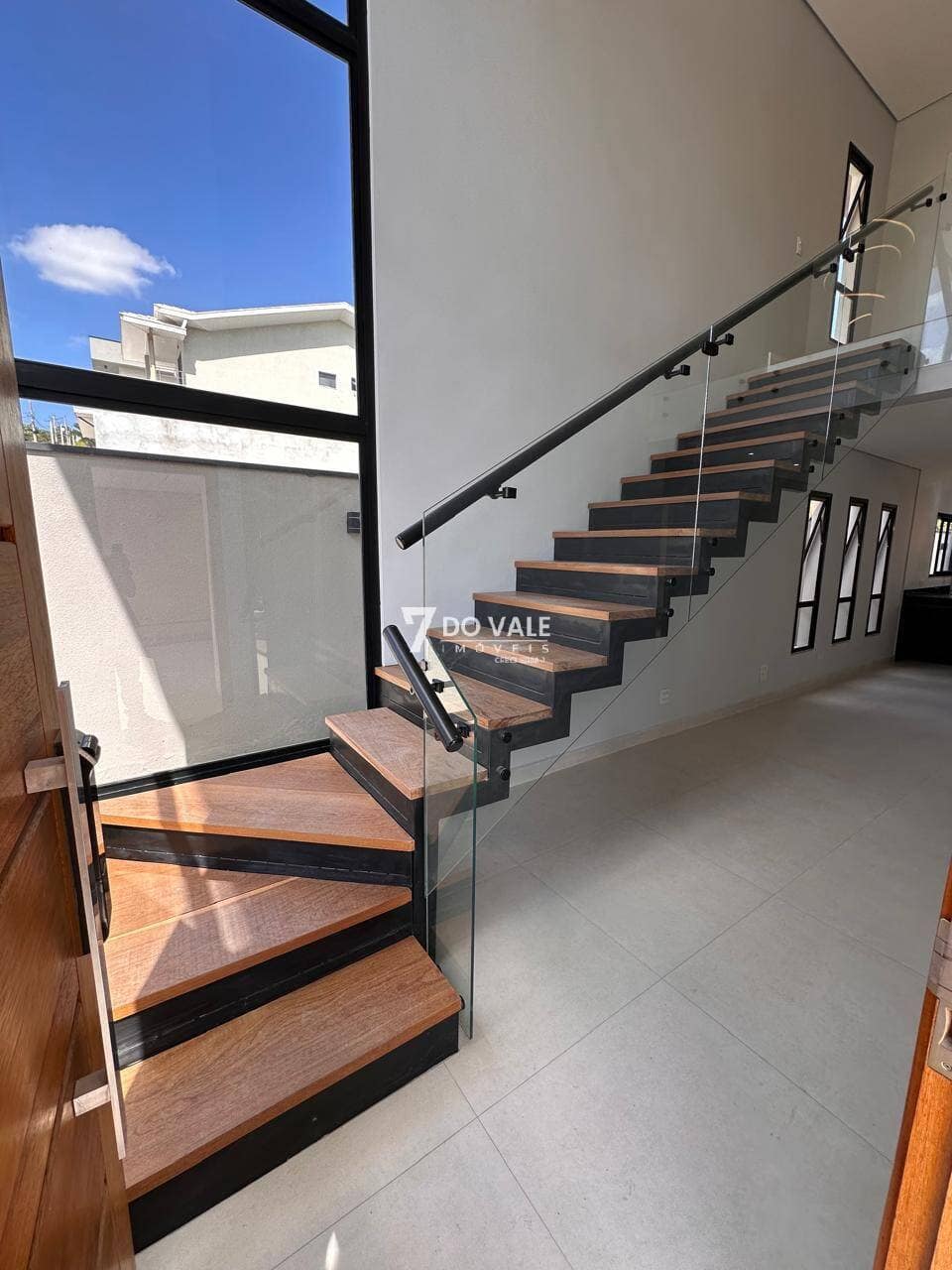Foto 4 de Casa à venda | Residencial Fogaça | 4 Dorm | 3 Suítes | 196 m²