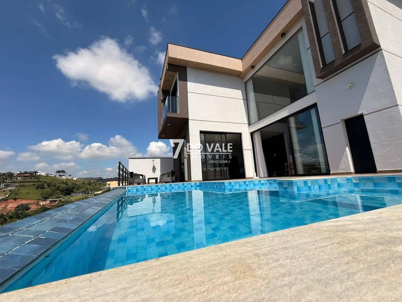 Foto 4 de Casa à venda | Paraiso de Igaratá | 5 Dorm | 3 Suítes | 1.200 m²
