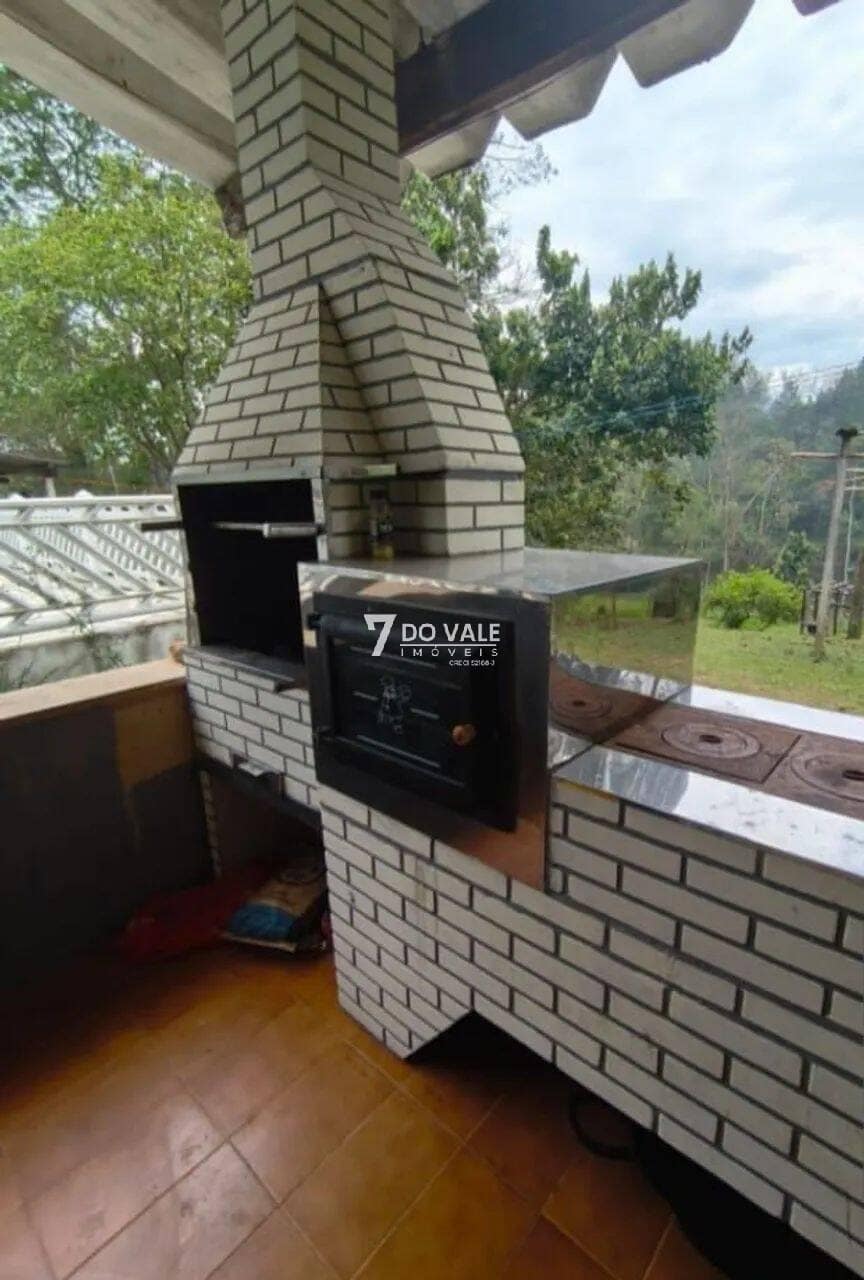 Foto 4 de Chácara à venda | Igaratá | 2 Casas | Piscina e Lago | 8.000 m²