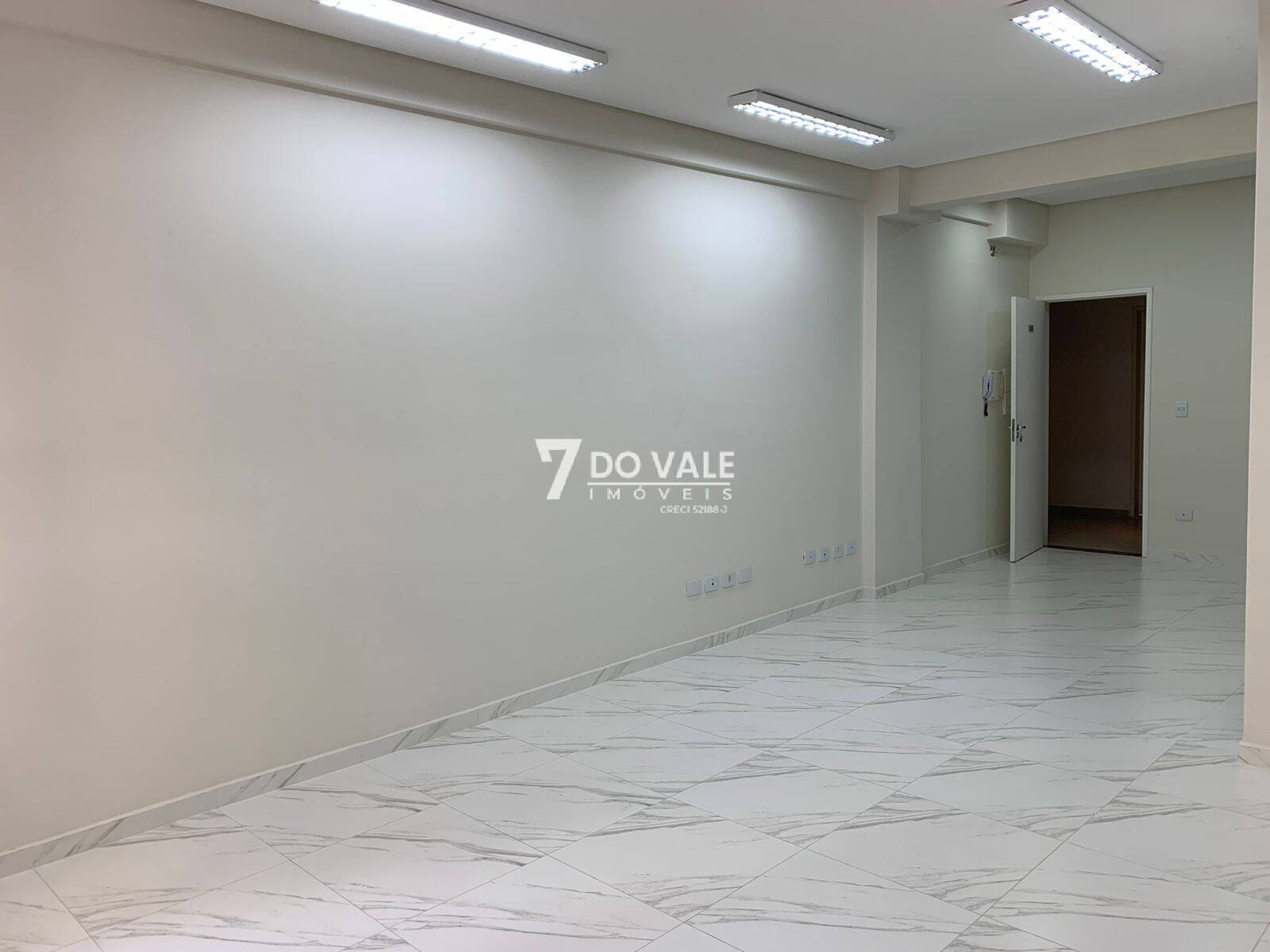 Foto 1 de SALA COMERCIAL 36 METROS - JÁ PRONTA COM PISO - JARDIM AQUARIUS
